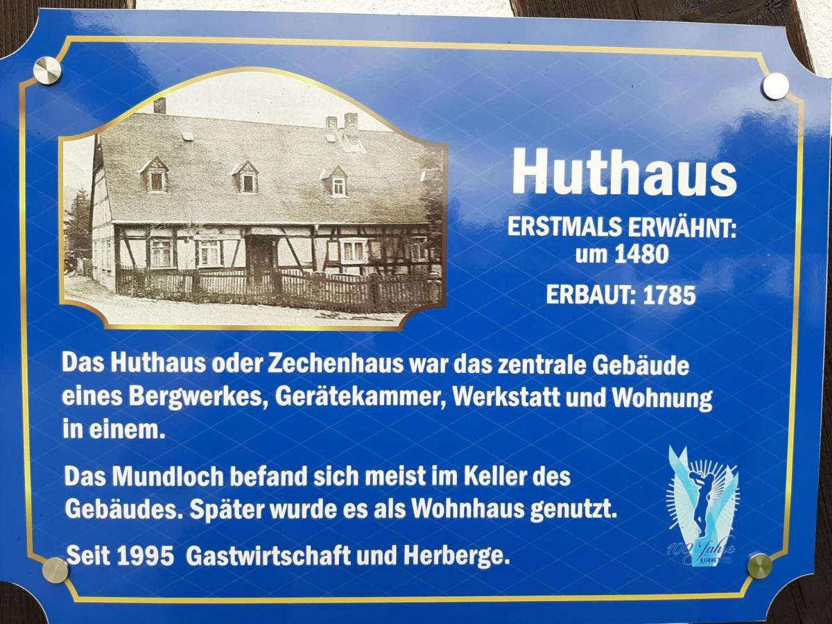 Wirtschaft & Pension Zum Huthaus Schneeberg  Bagian luar foto